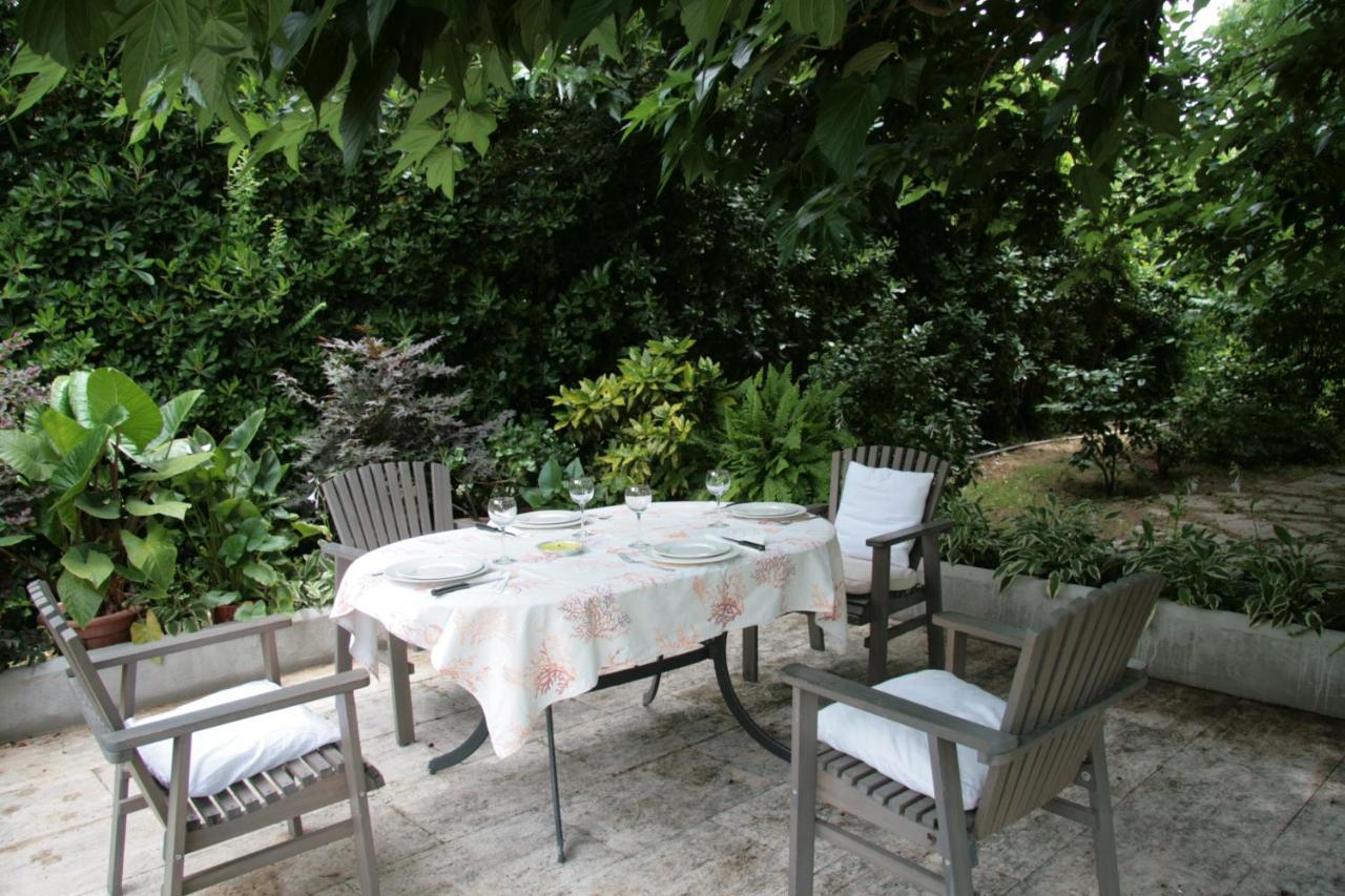 Pietrasanta - Versilia - Villa Arzilla Garden Con Piscina トンファーノ エクステリア 写真